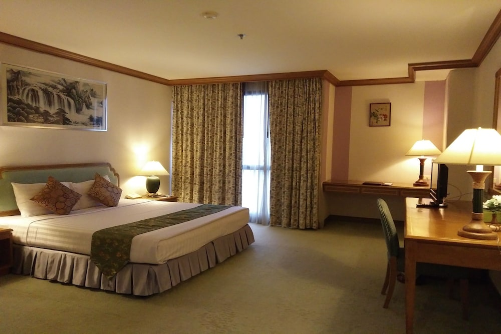 Thumrin Thana Hotel 31/71