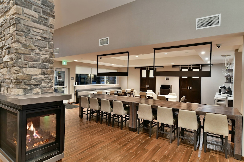 Residence Inn by Marriott Eau Claire 50/54