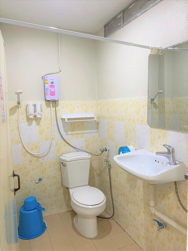 Baan Nuk Anong 63/67
