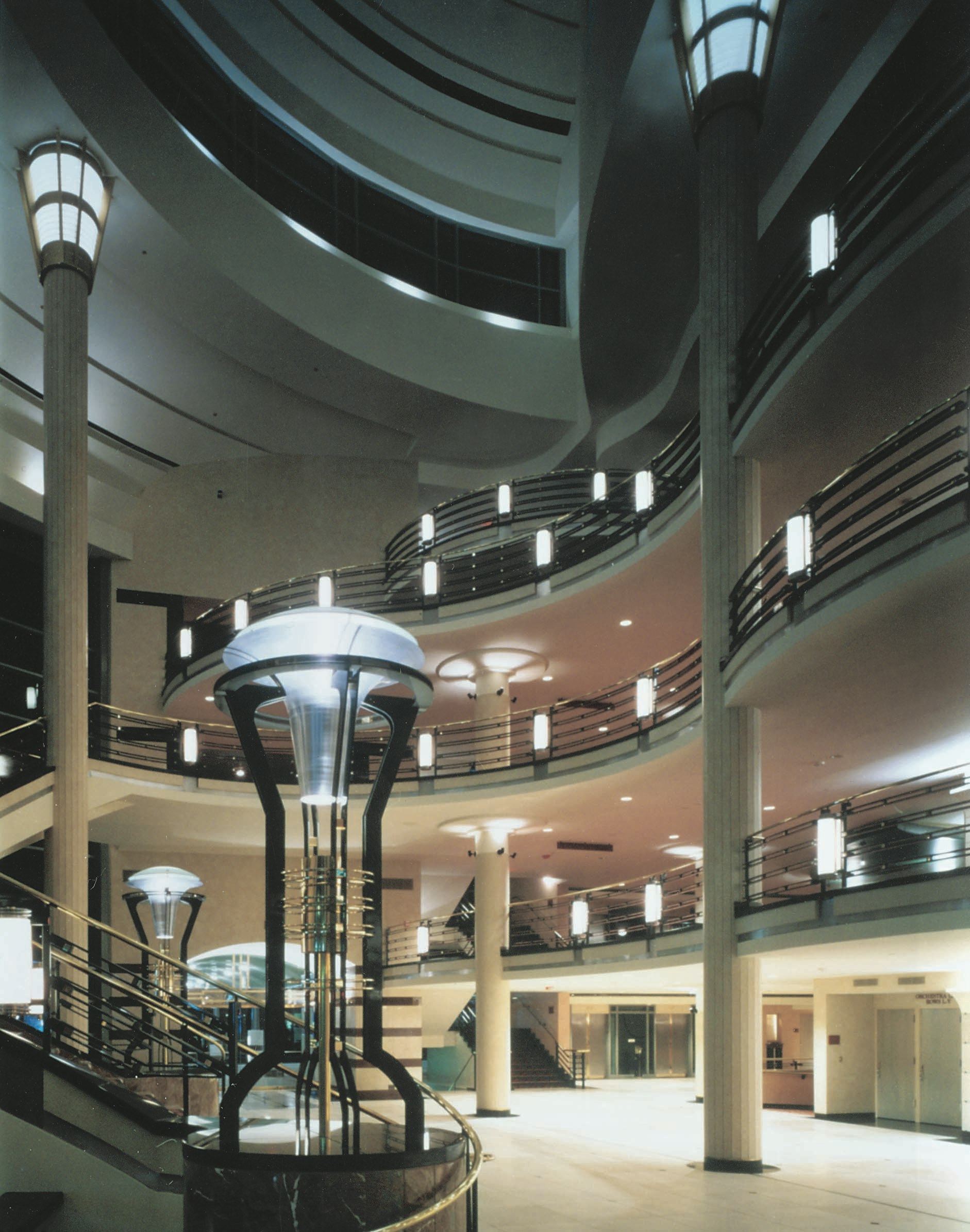 Hilton Palm Beach Airport 3/79