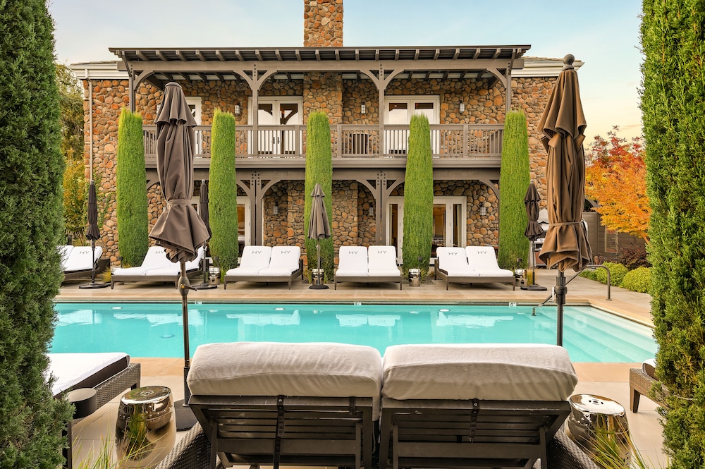 Hotel Yountville 1/69