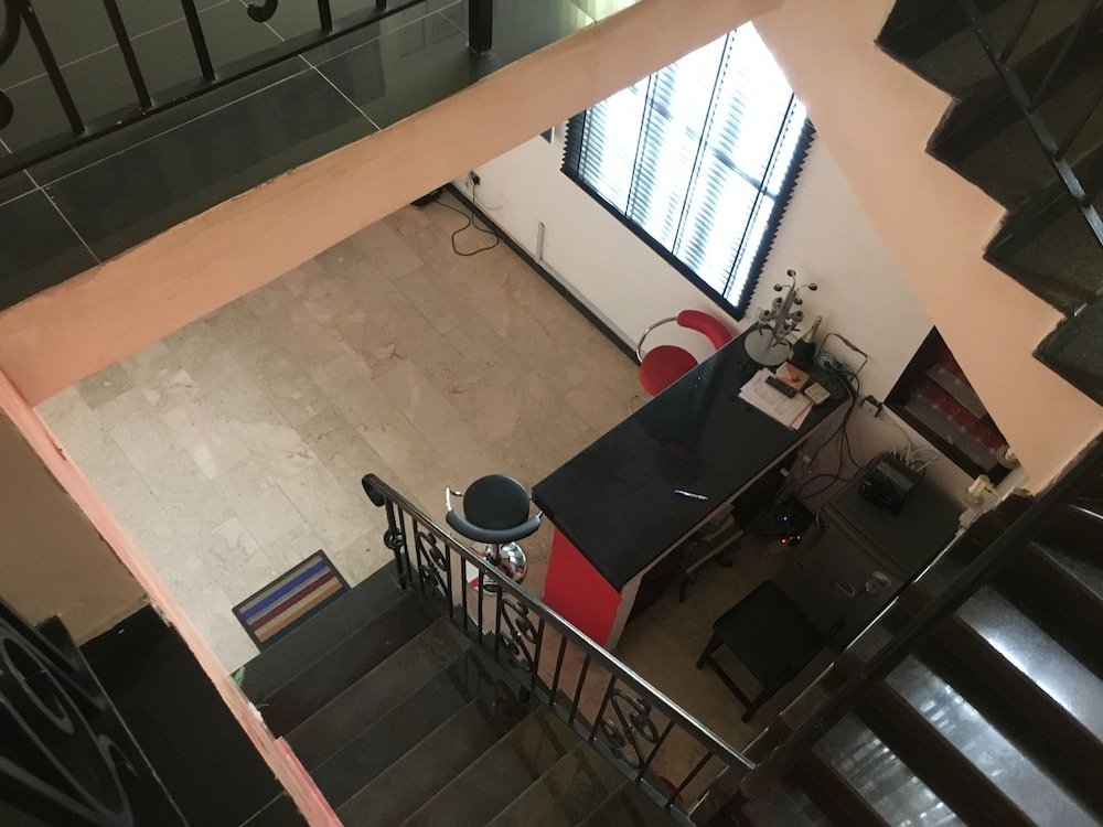 Bates Place Apartments 1/17