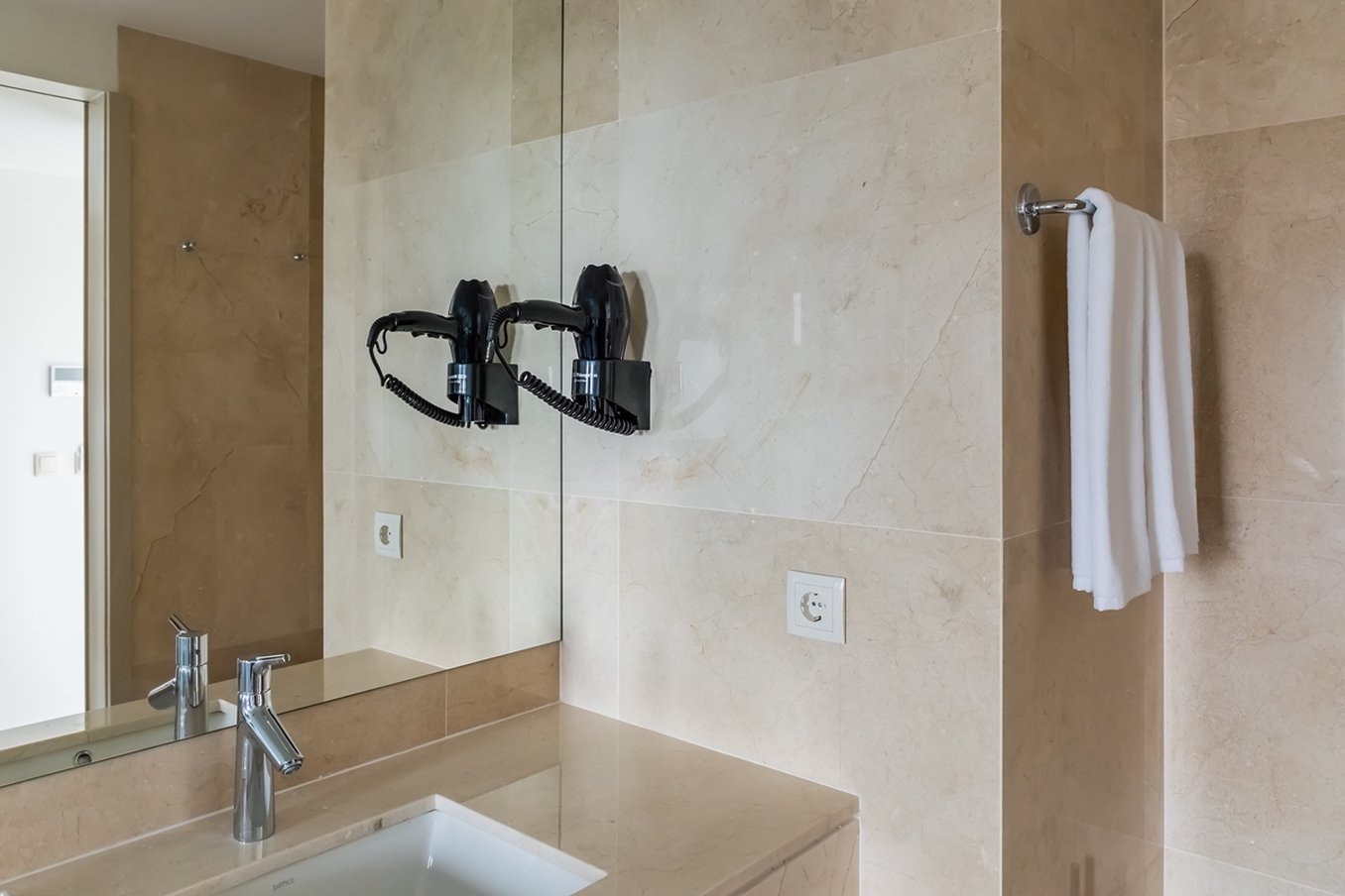 Oporto Airport Business Hotel 60/60