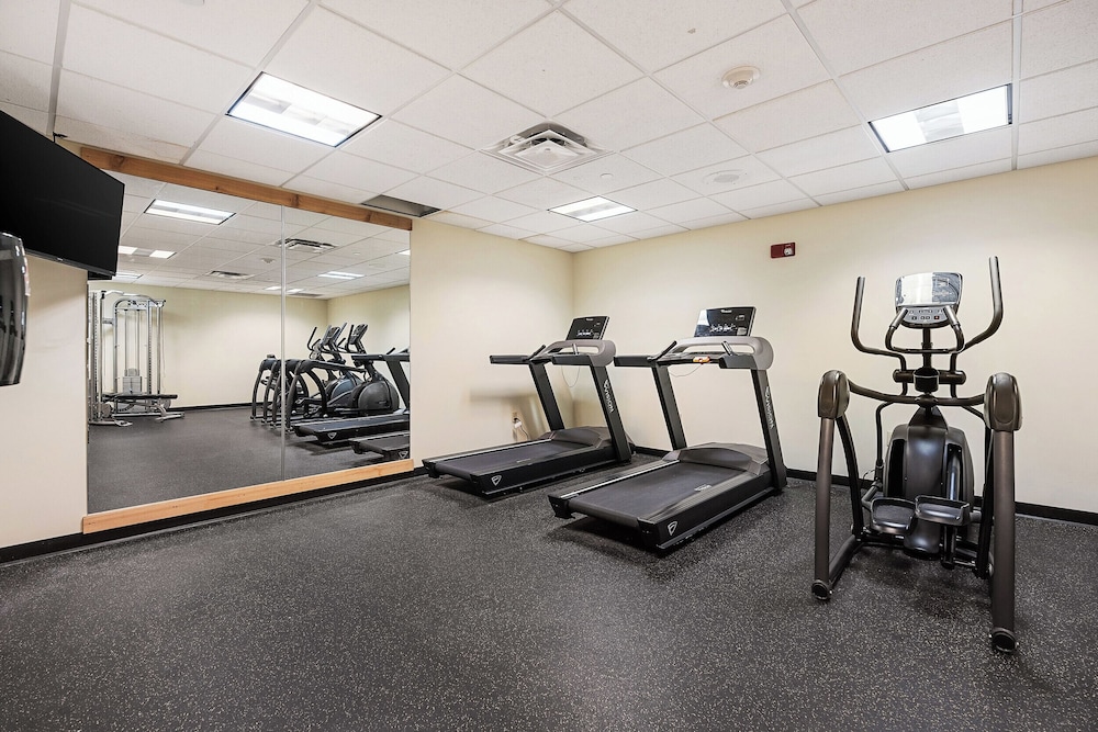 Three Bears Waterpark Resort Near Tomah, an Ascend Collection Hotel 24/50