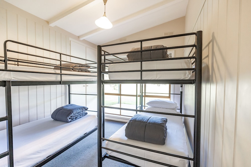 NRMA Halls Gap Holiday Park 12/50