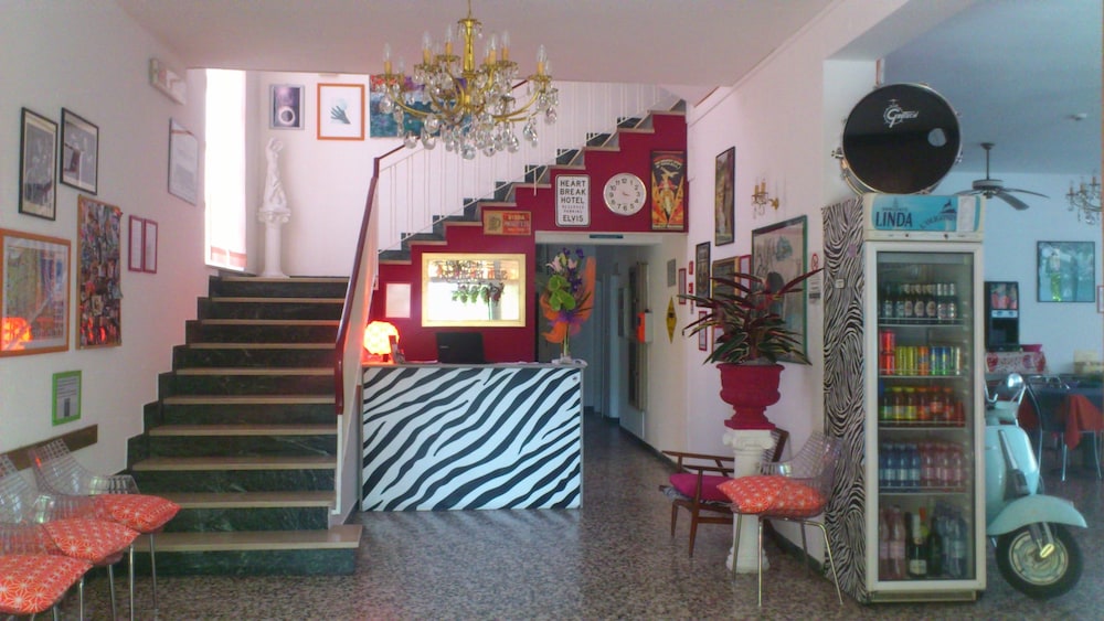 Villa Elia Hotel 6/40
