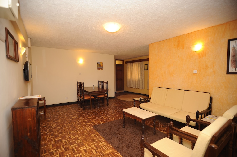 The Kenya Comfort Hotel Suites 50/78