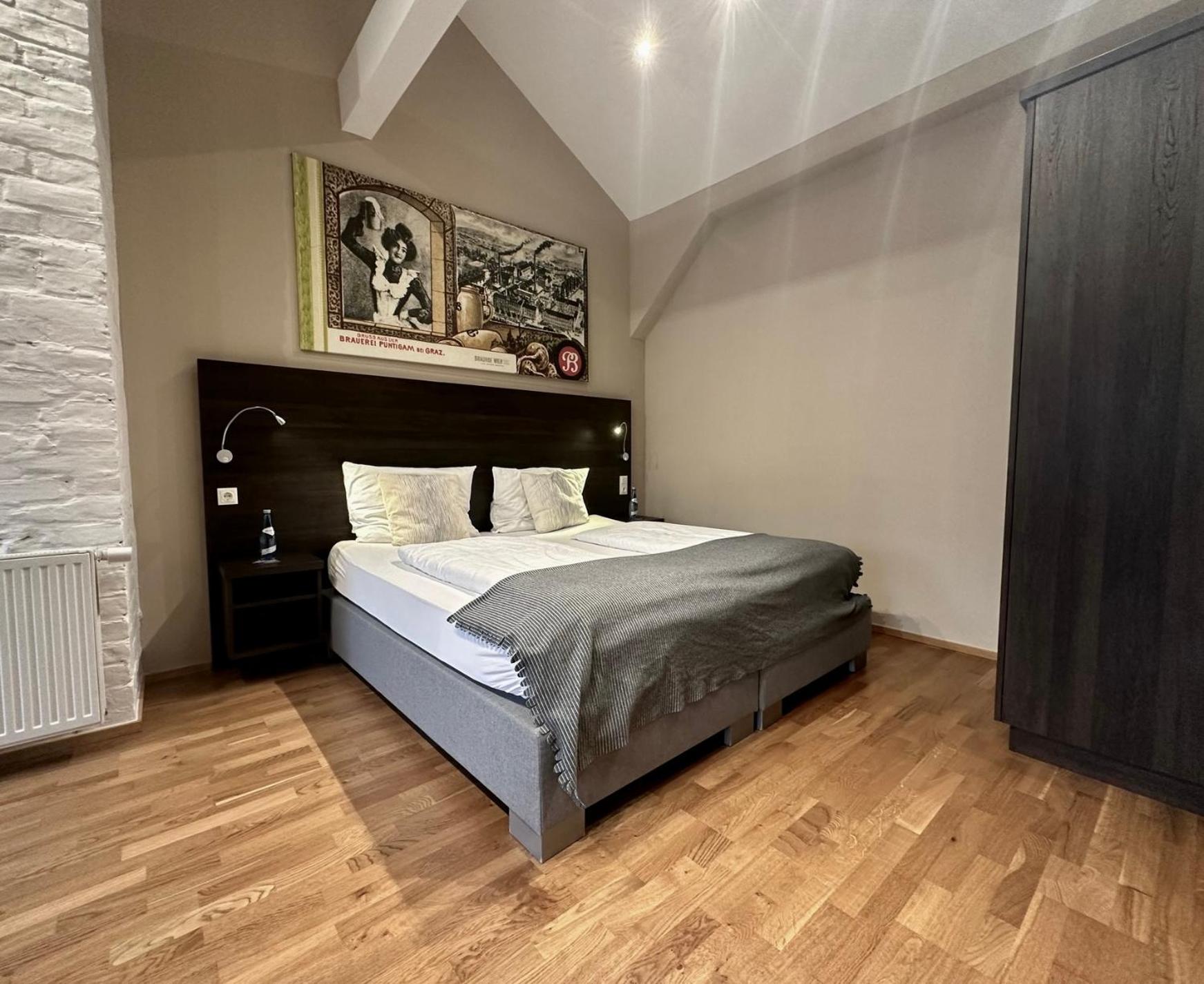 Roof, Suite, King Bed