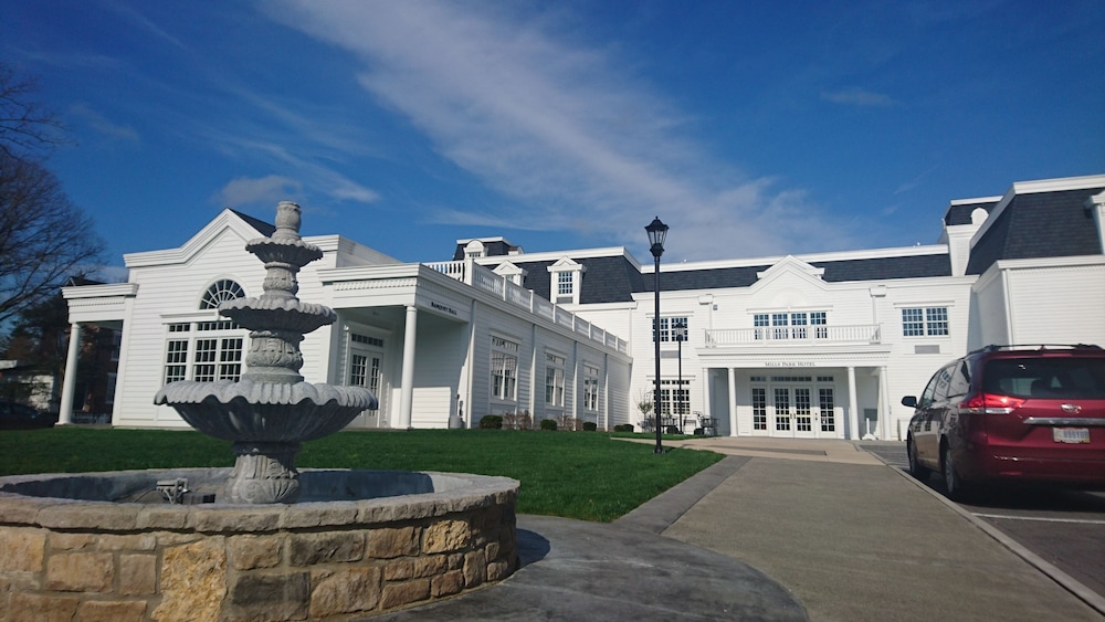 Mills Park Hotel 4/50