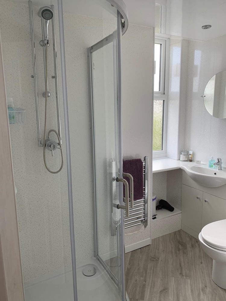 The Village Inn and Kirtle House B&amp;B 27/35