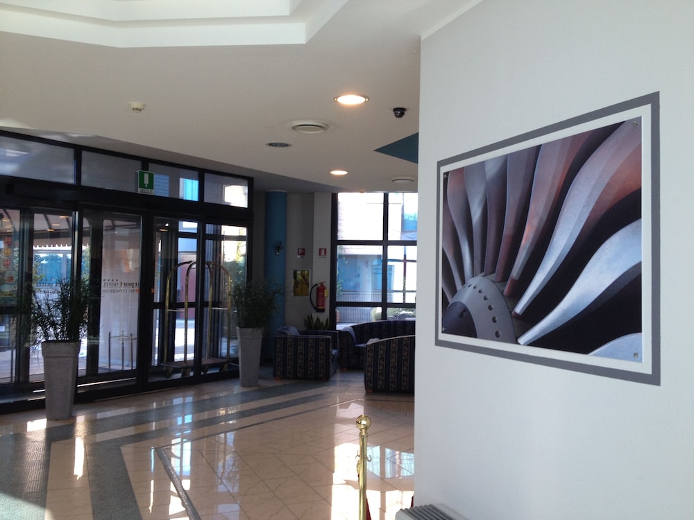 AIRPORT HOTEL BERGAMO 27/42
