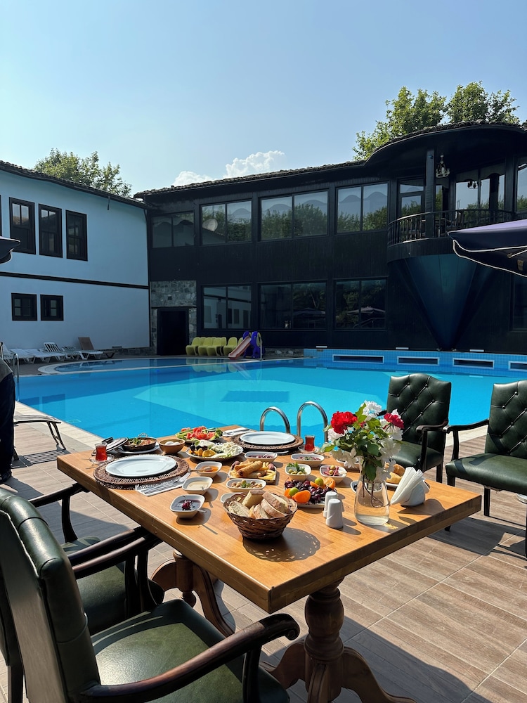 OTANTIK CLUB HOTEL 36/49
