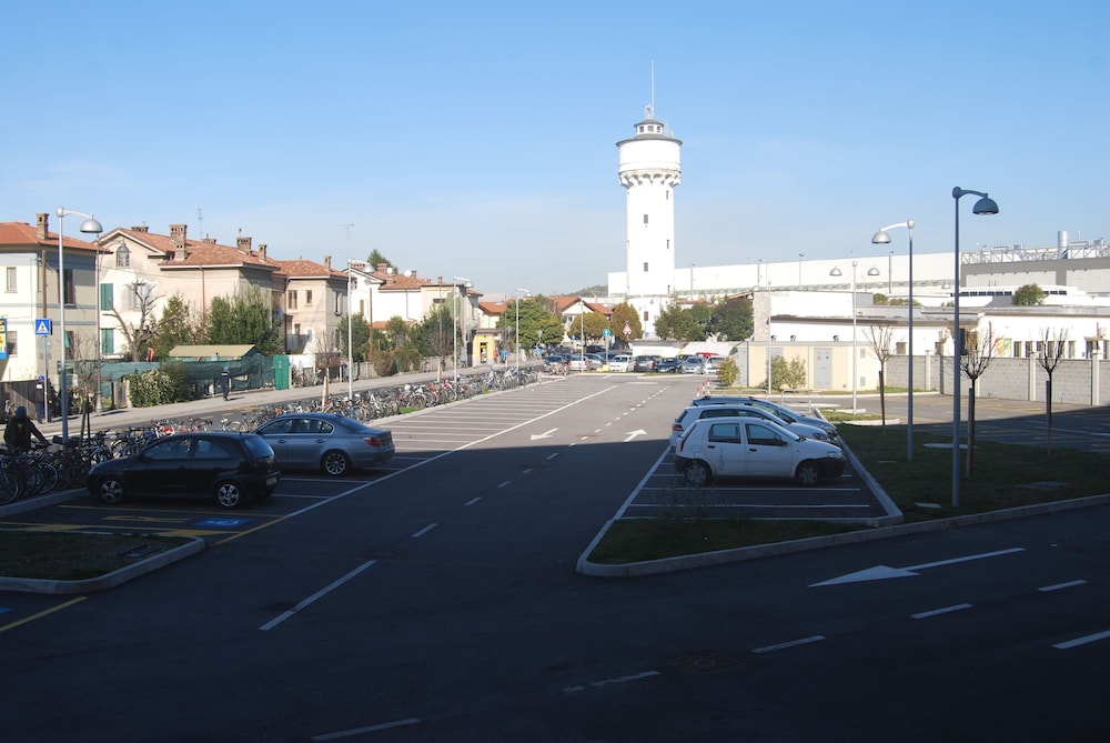 Nuovo Albergo Operai 30/36