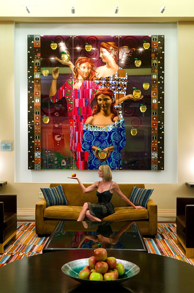 The Heldrich Hotel 15/24