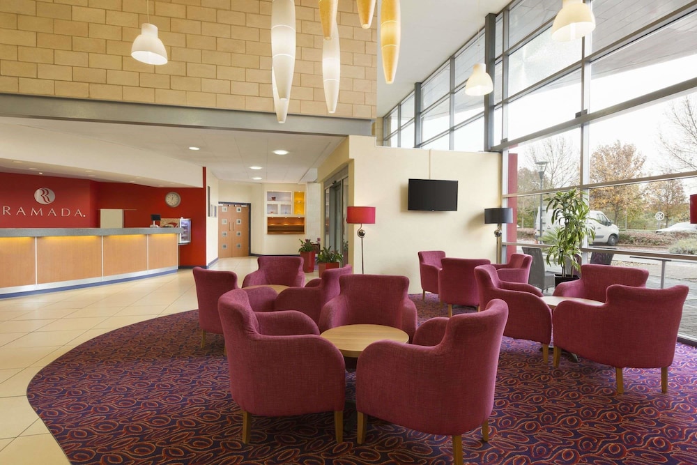 Ramada by Wyndham London North M1 6/40