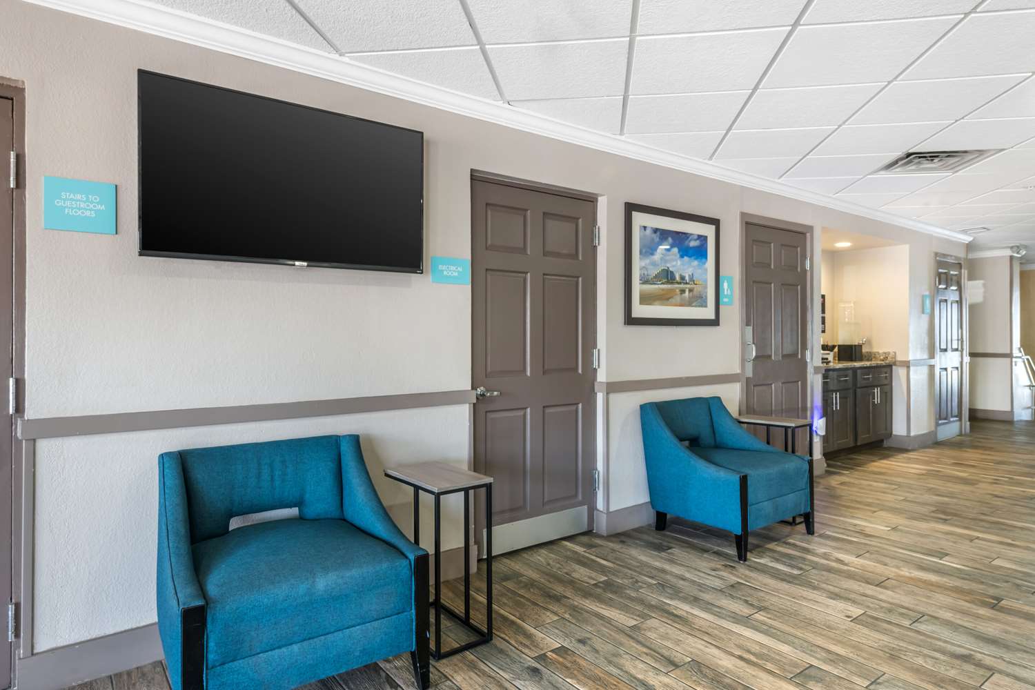 Comfort Inn and Suites Daytona Beach Oceanfront 27/42