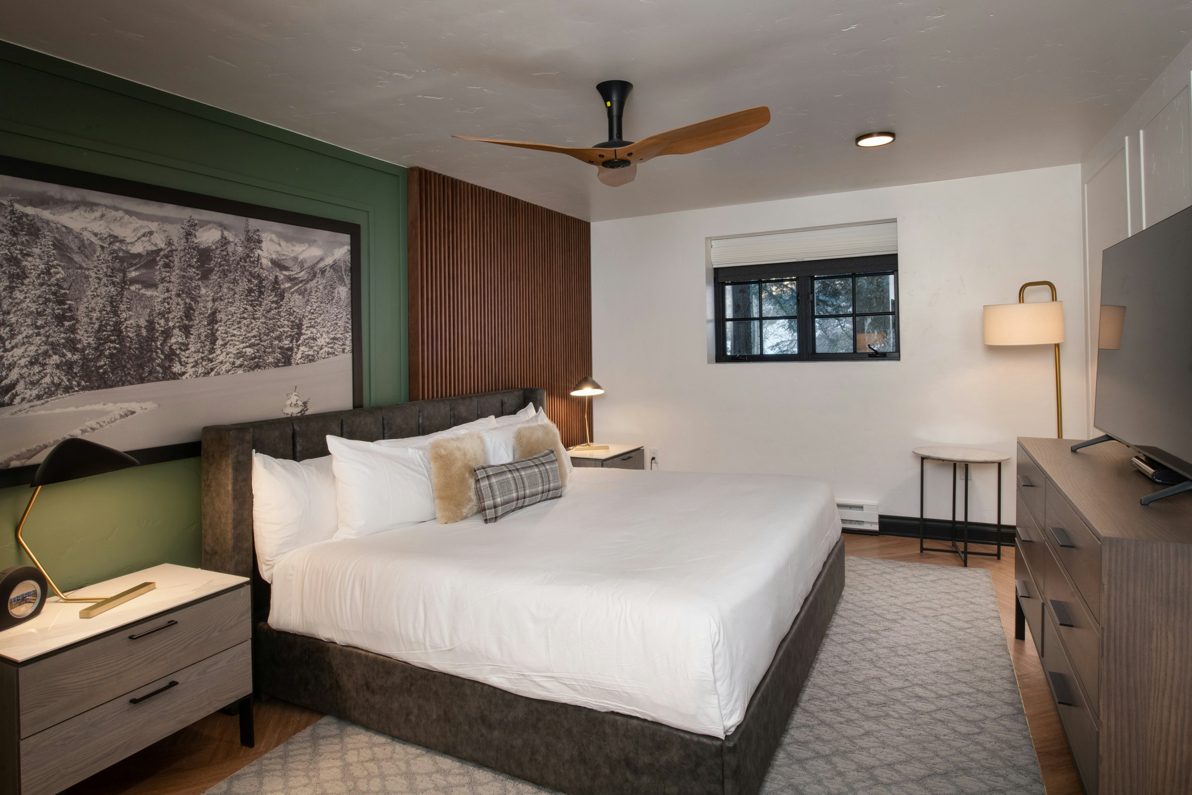 Gravity Haus Vail 17/50