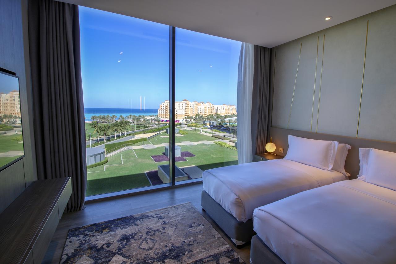 2 Bedrooms, Suite, Marina View
