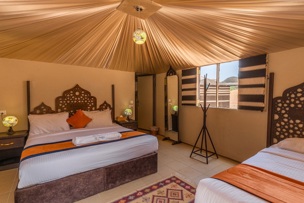 Aladdin Camp 6/50