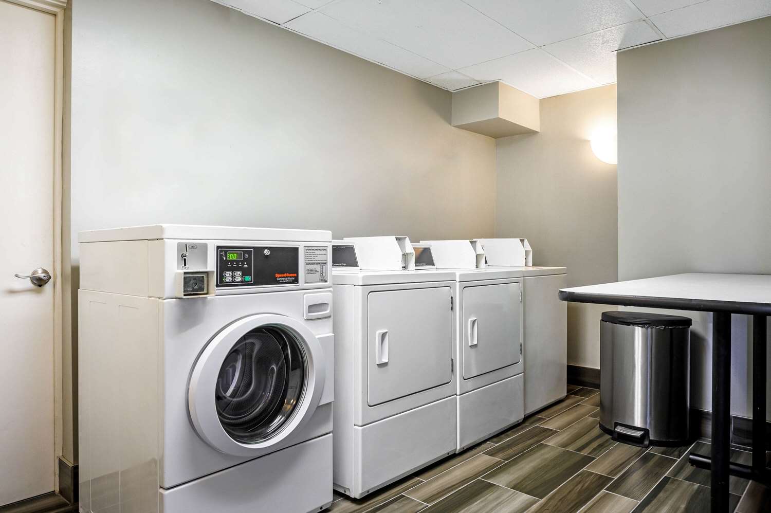 La Quinta Inn & Suites by Wyndham Myrtle Beach Broadway Area 28/54