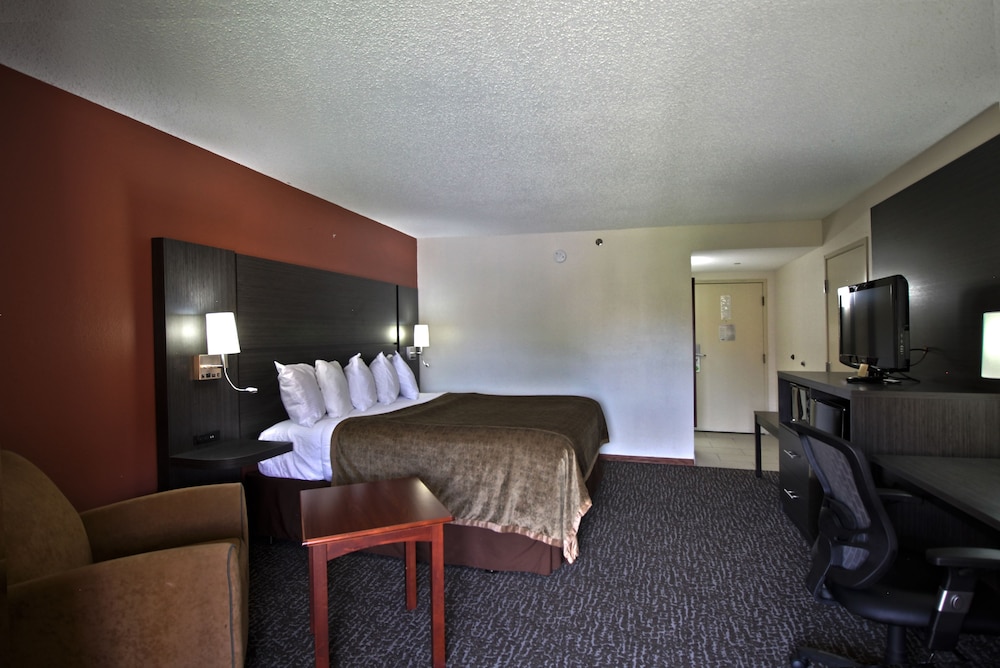 Chicago Club Inn & Suites 21/32