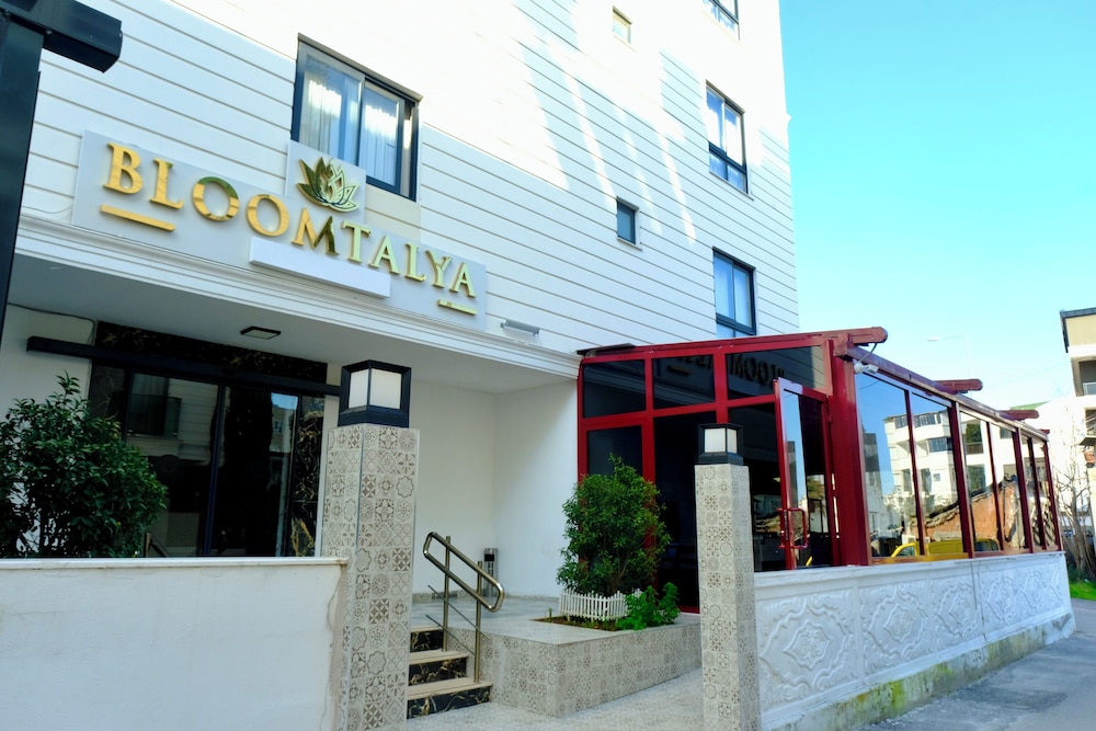 Bloomtalya Hotel 6/64