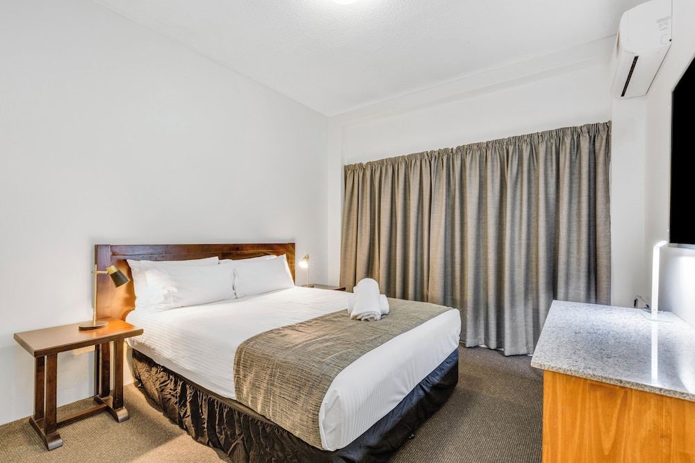 جناح بسرير مزدوج