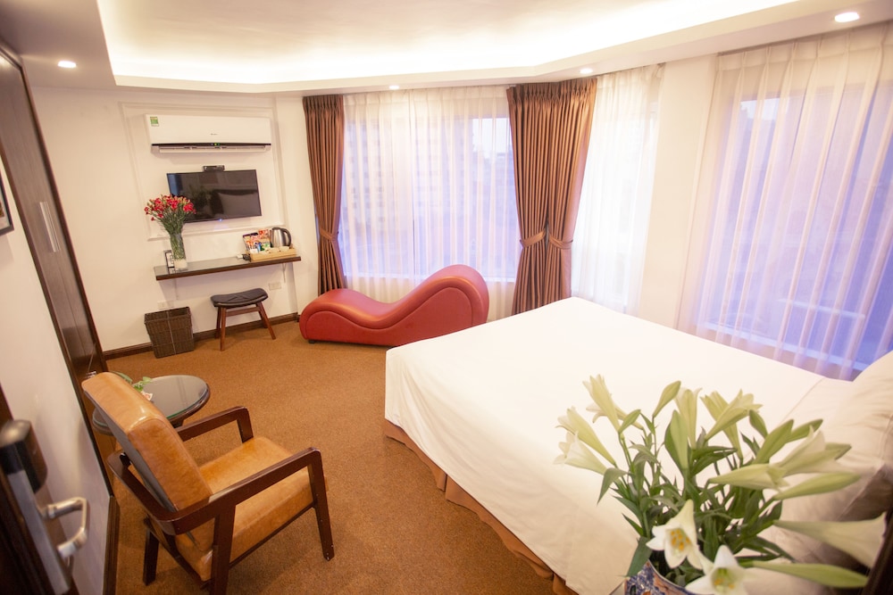 Dinh Hotel 15/24