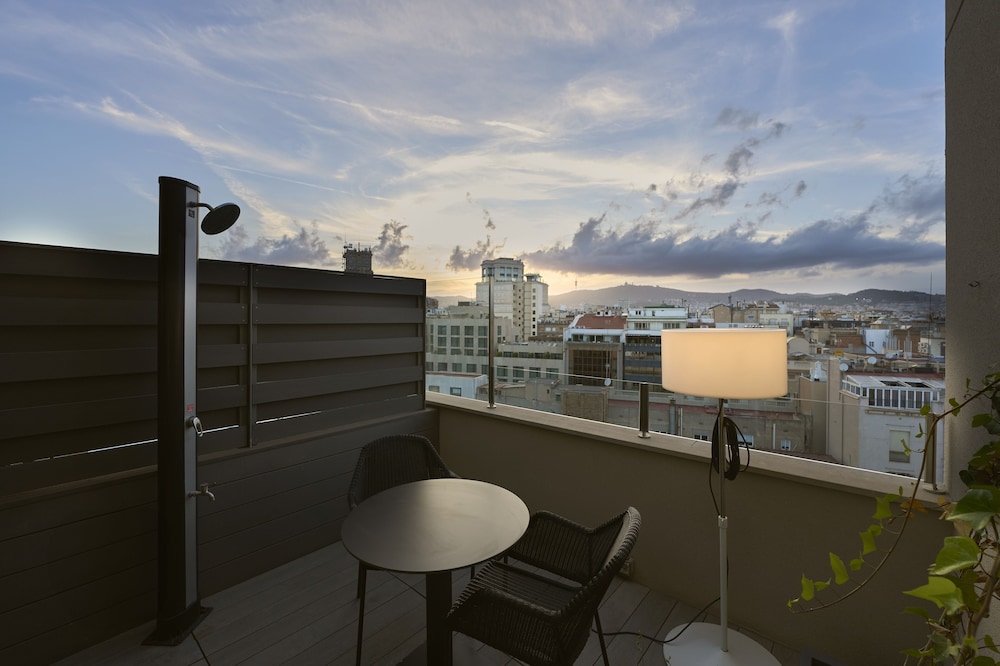 Hotel Catalonia Square in BARCELONA