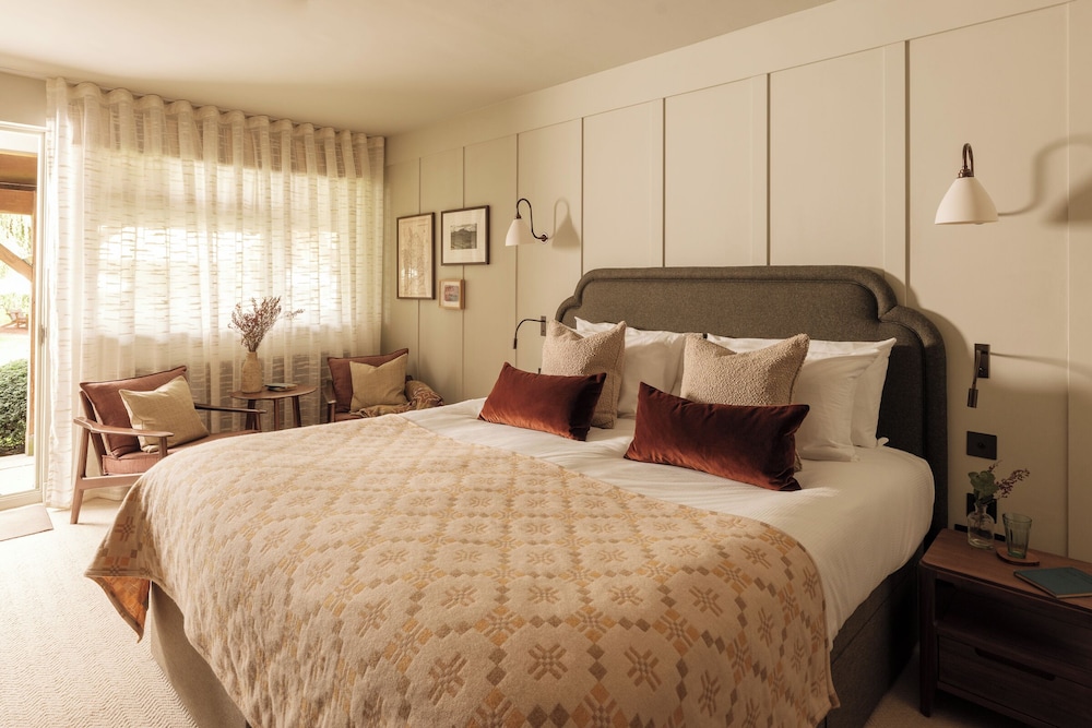 Royal George Hotel 8/50