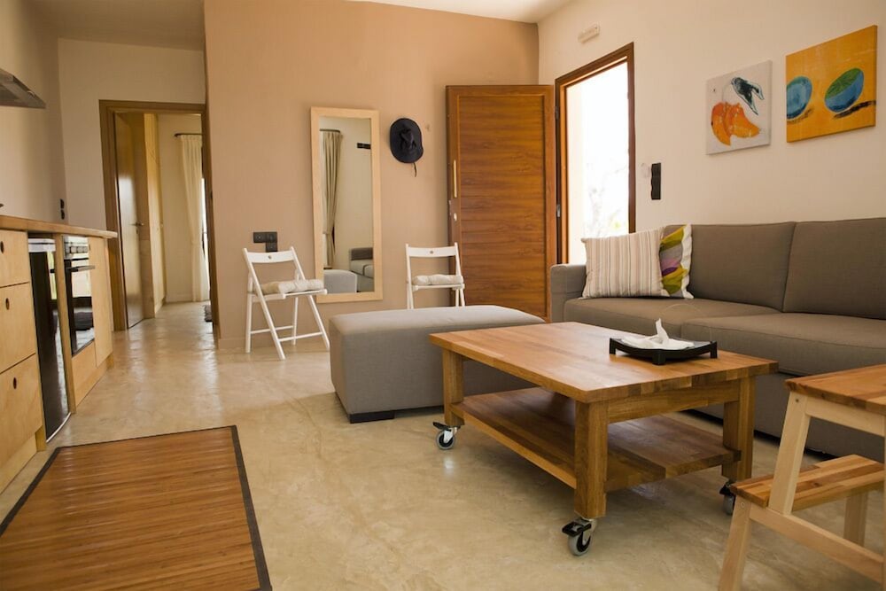 Horizonte Seafront Suites 16/24