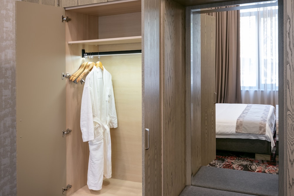 Sphera by Stellar Hotels, Yerevan 50/50