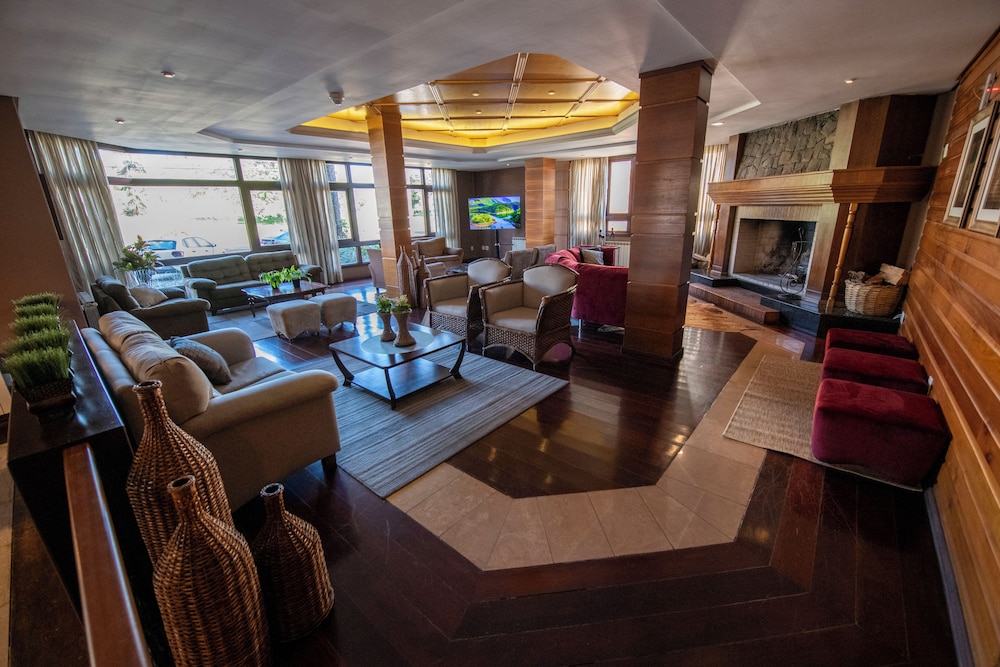 Hotel Serra Nevada 36/50