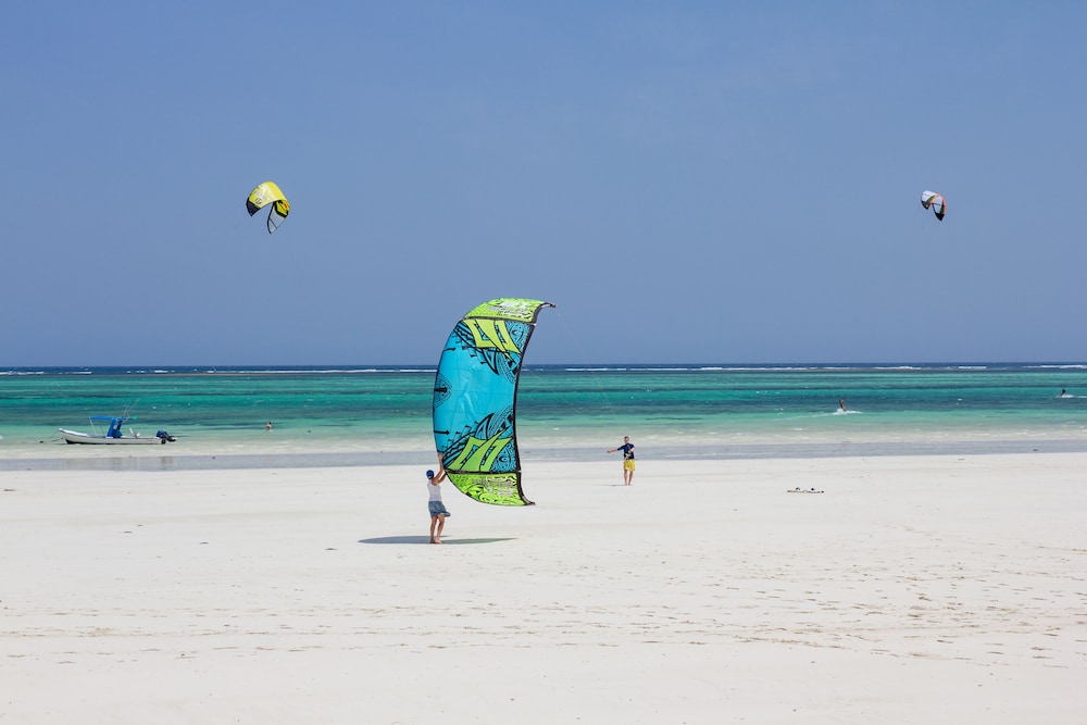Blue Marlin Beach Hotel 36/50
