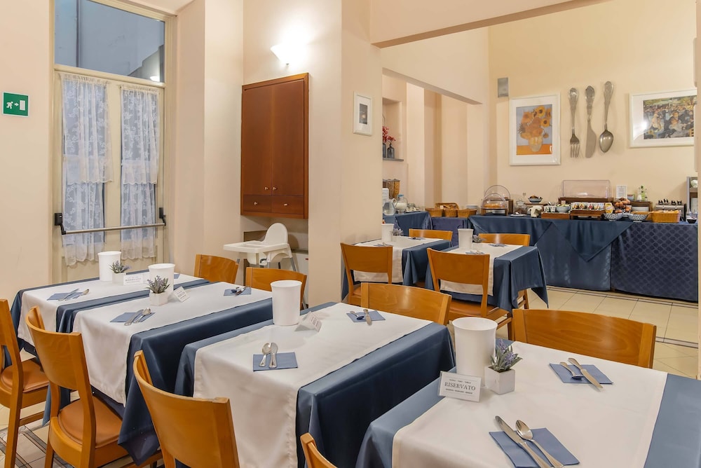 Bonifacio Hotel 39/47
