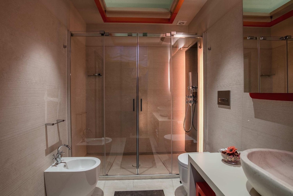 Via Veneto Prestige Rooms 17/59