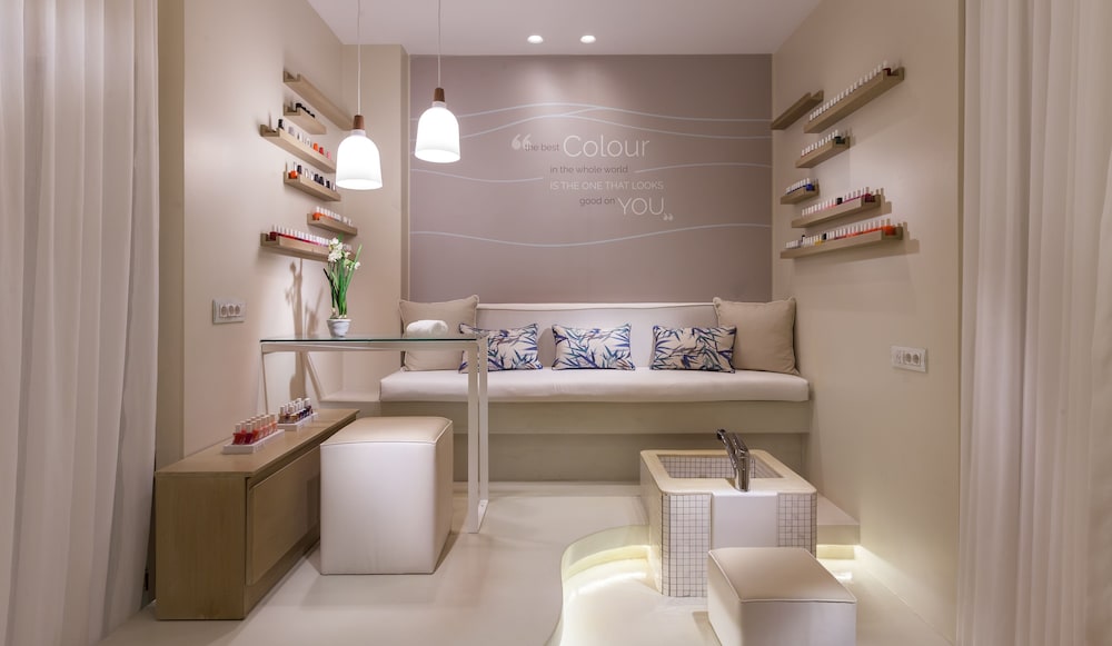 Carian Hotel And Spa 22/66