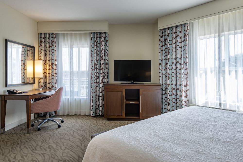 Hampton Inn and Suites Vero Beach Downtown 21/45
