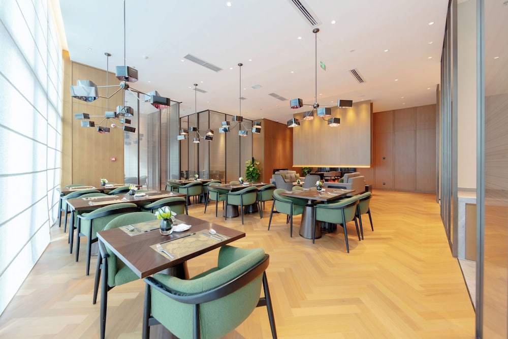 Wyndham Grand Plaza Royale Hot Springs Fenghuang 24/39