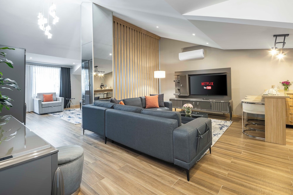 The Capri Hotel Osmanbey 41/60