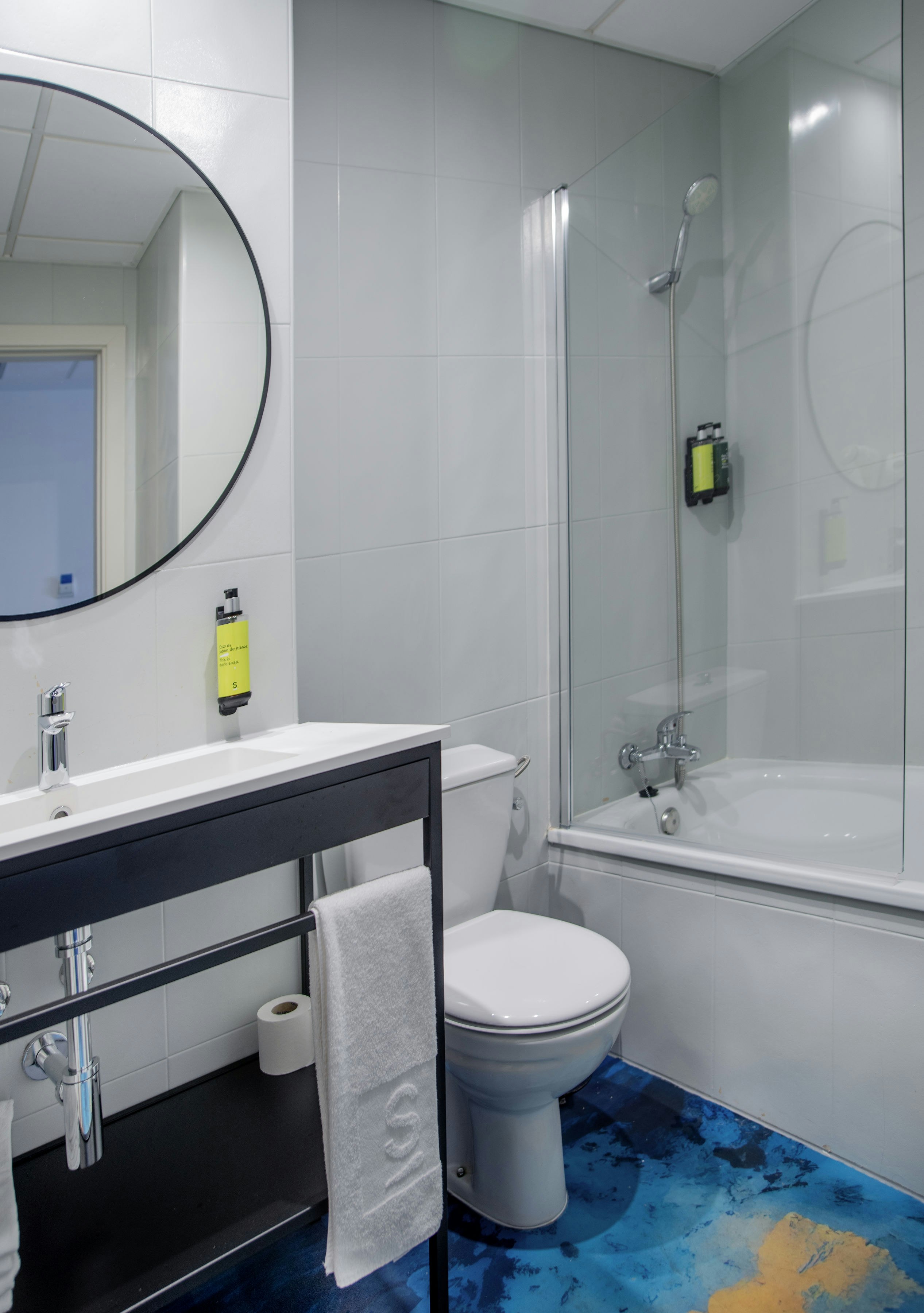 Holiday Inn Express Onda 48/49