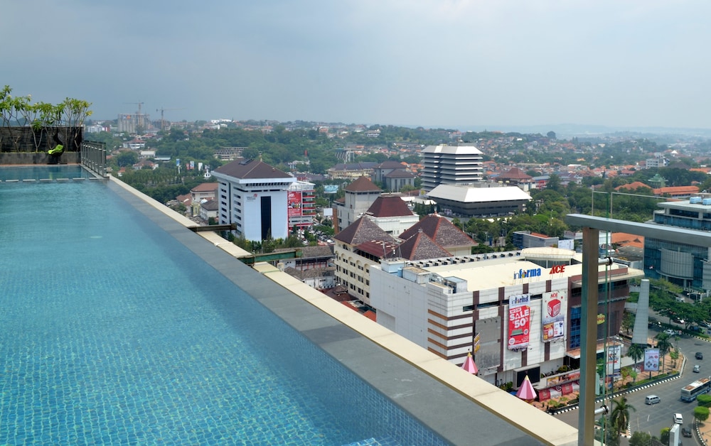 Louis Kienne Hotel Simpang Lima 62/67