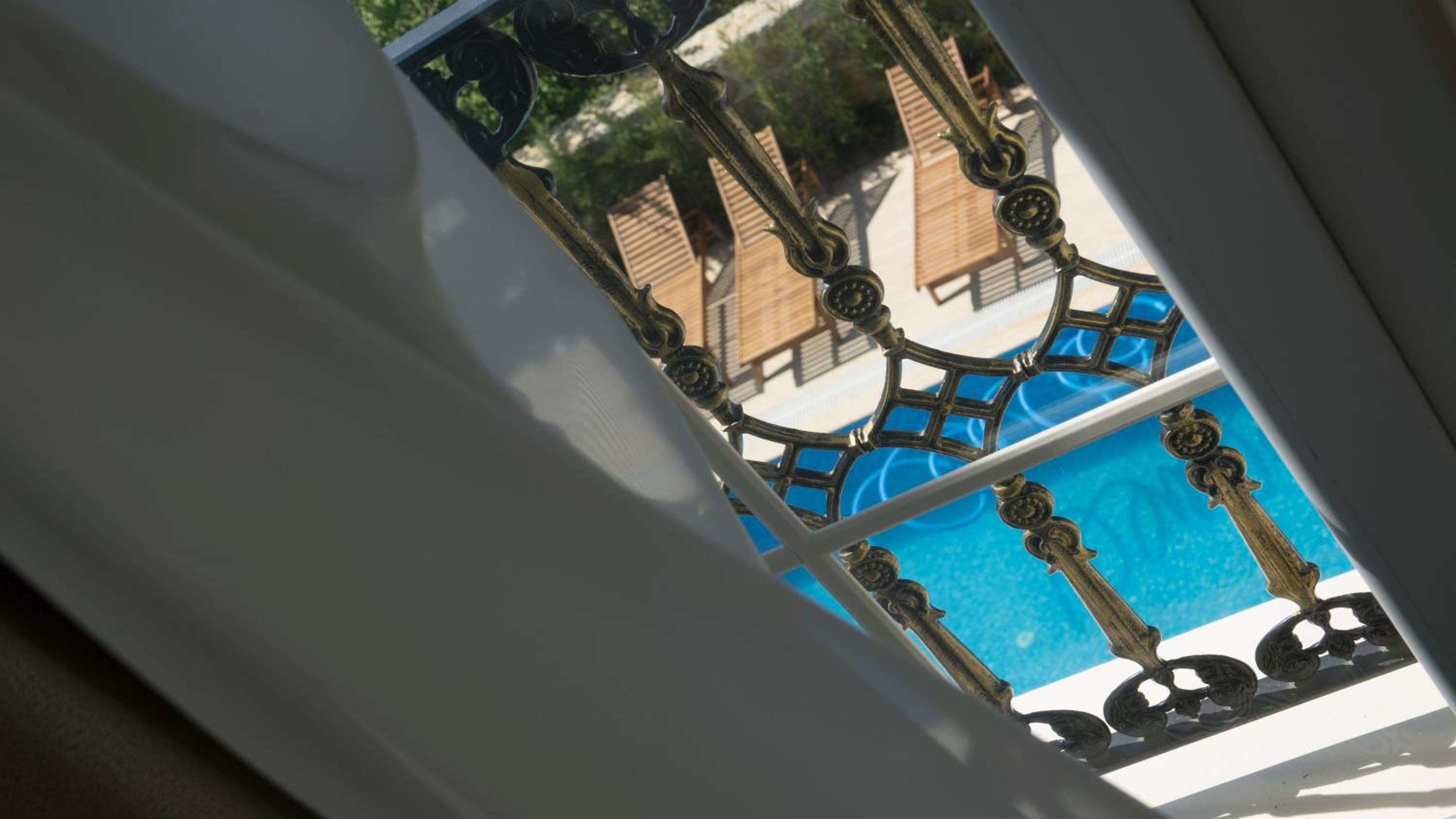 The Escape Hotel 28/52