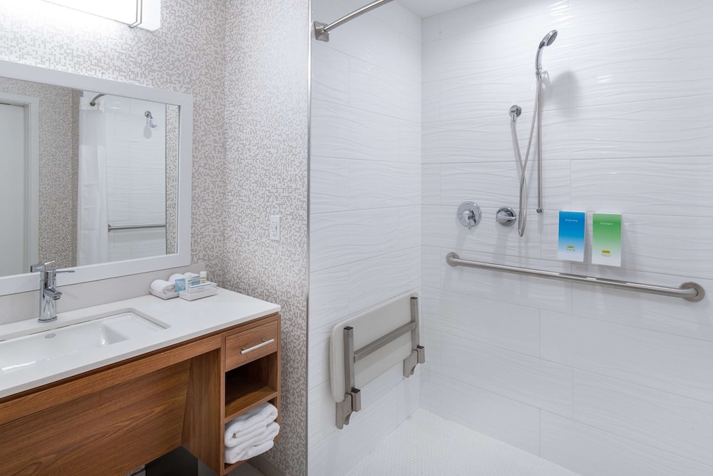 Home2 Suites by Hilton Raynham Taunton 19/56