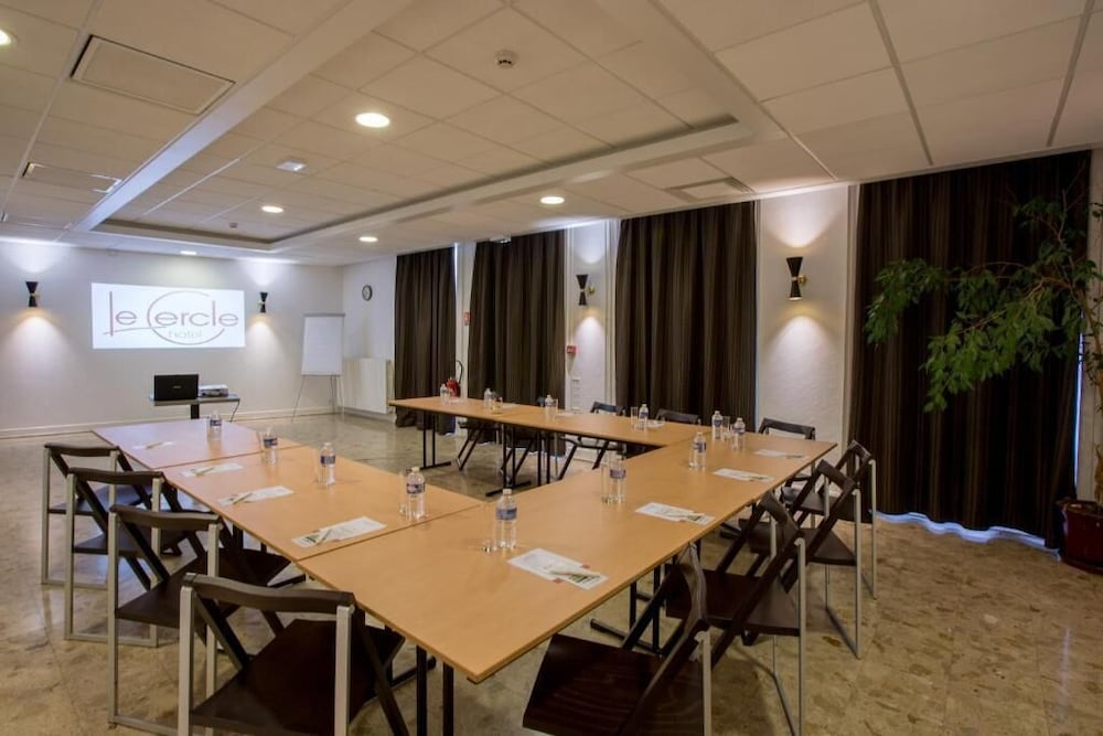 Hotel Le Cercle 38/50
