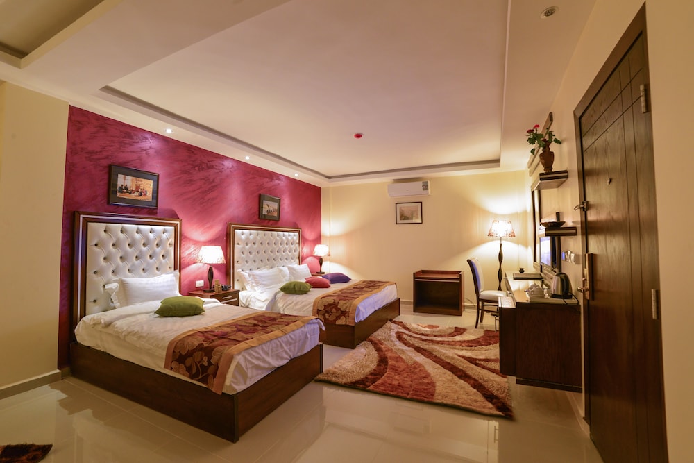 P Quattro Relax Hotel 34/73