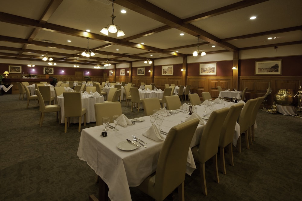 Distinction Hamilton Hotel Conference Centre 37/50