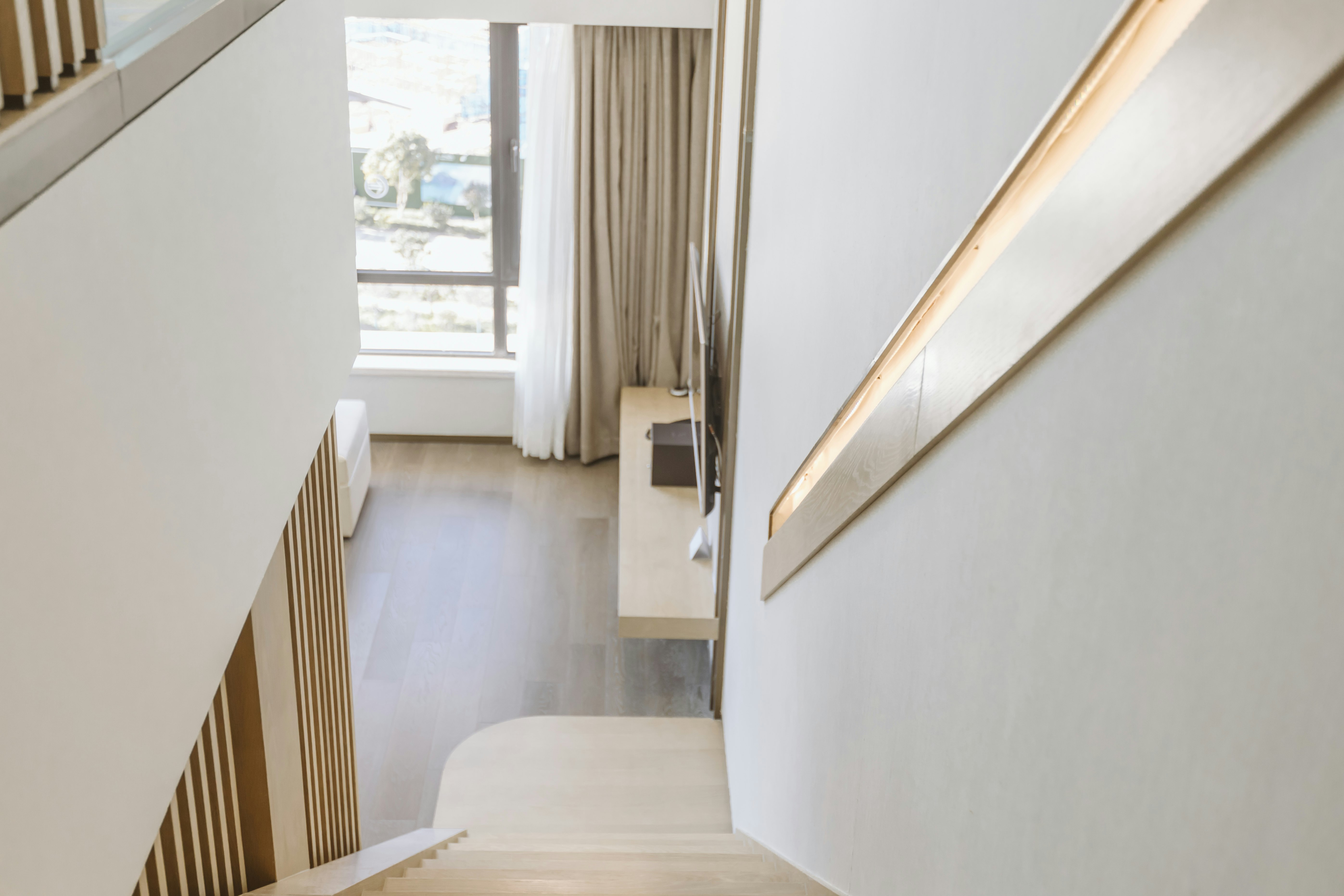 1 BEDROOM, DUPLEX, SUITE, KING BED