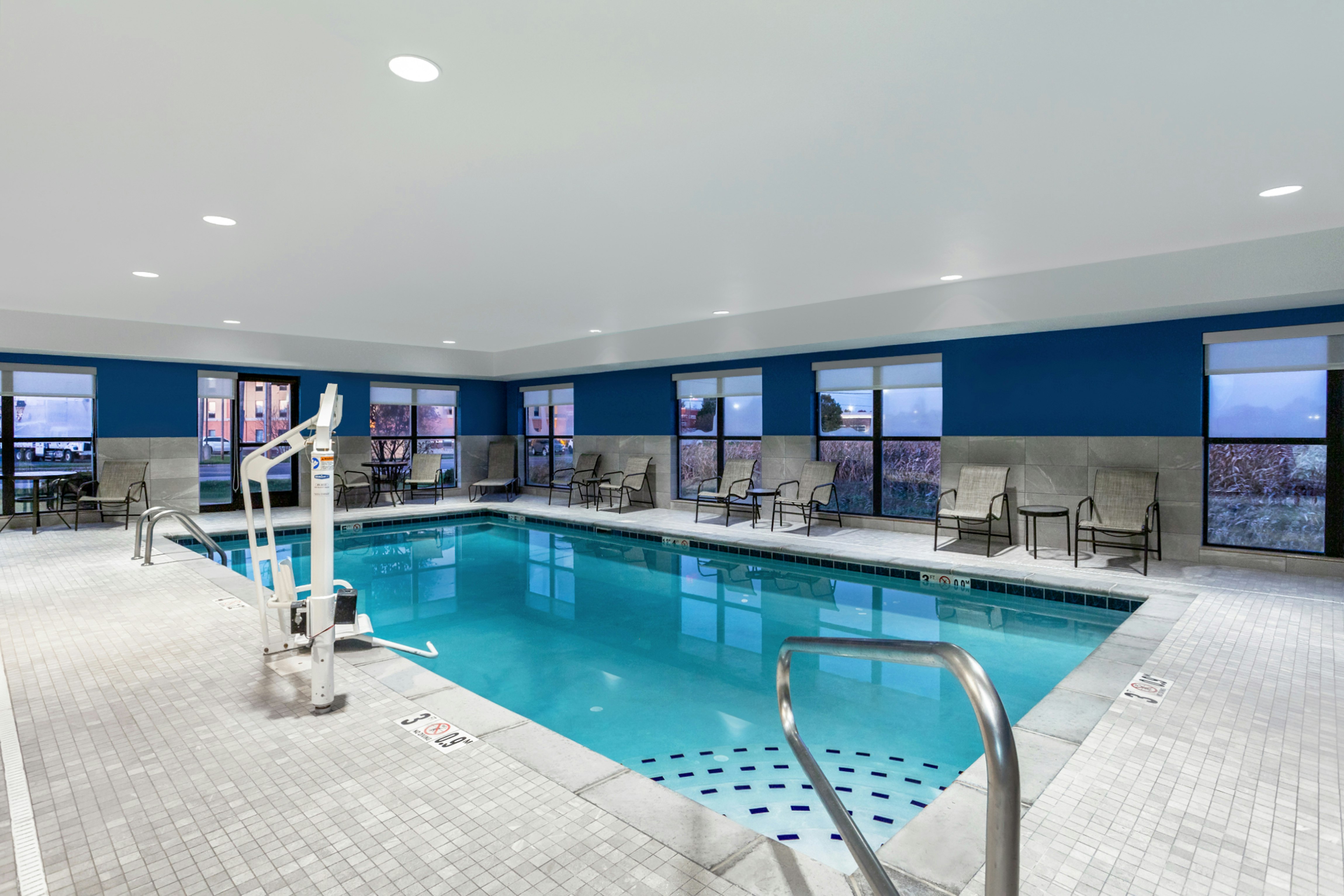 Hampton Inn and Suites Muncie 21/43
