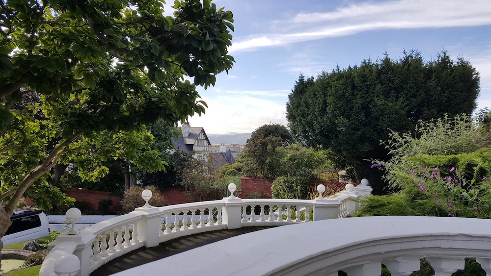 Escape Boutique B&B 2/68